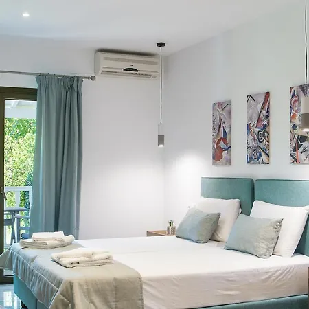 3 Goddesses' Apartmán Koukounaries