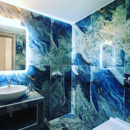 3 Goddesses' Koukounaries