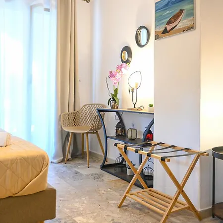 3 Goddesses' Apartmán Koukounaries