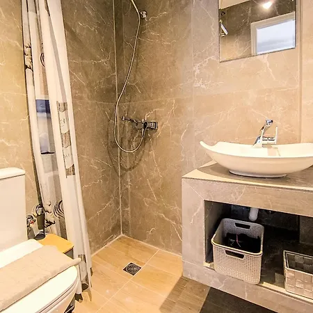 3 Goddesses' Апартаменты *