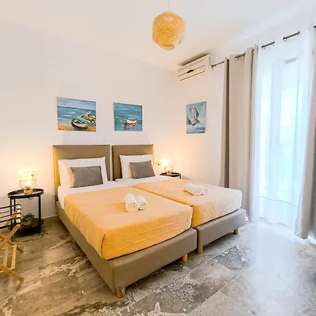 3 Goddesses' Кукунарис