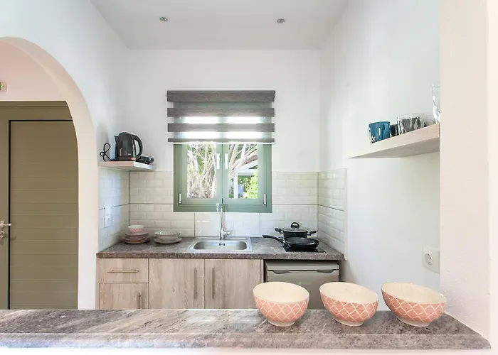 3 Goddesses' Apartment