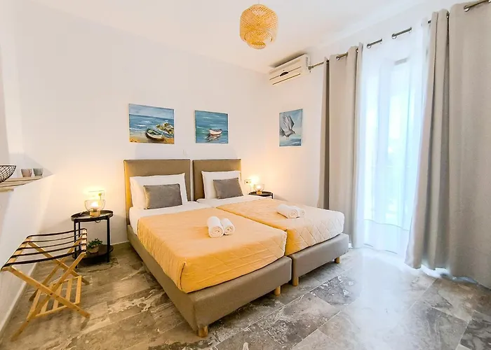 3 Goddesses' Кукунарис