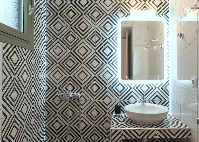 3 Goddesses' Apartment